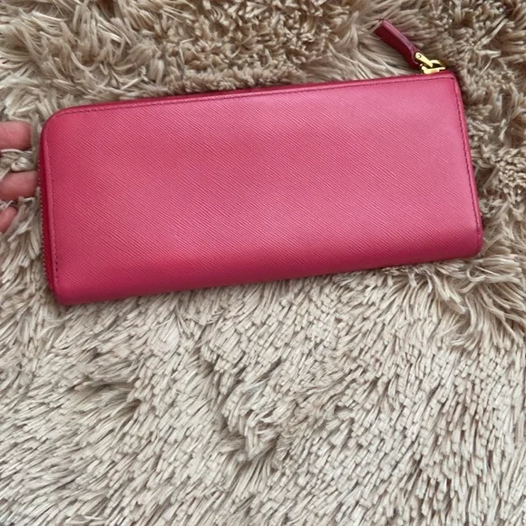Pink prada original - Picture 3 of 7